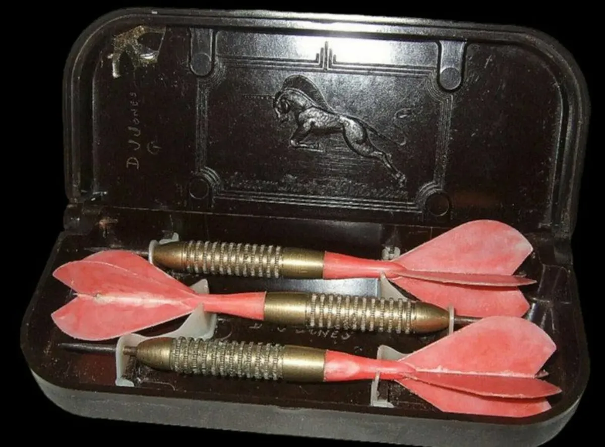 Vintage Set 1940's Darts - Image 1