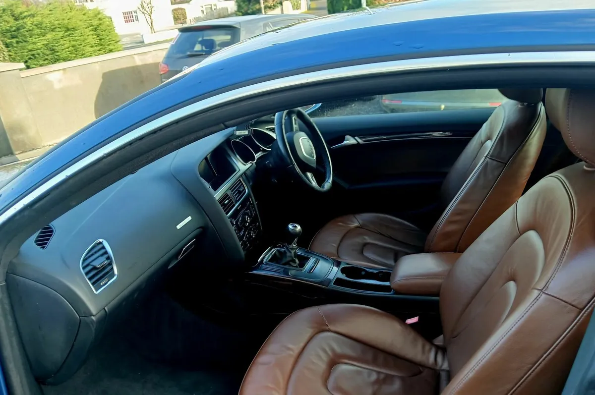 Audi A5 2009 3.0 TDI 4×4 QUATTRO MANUAL!!! - Image 4