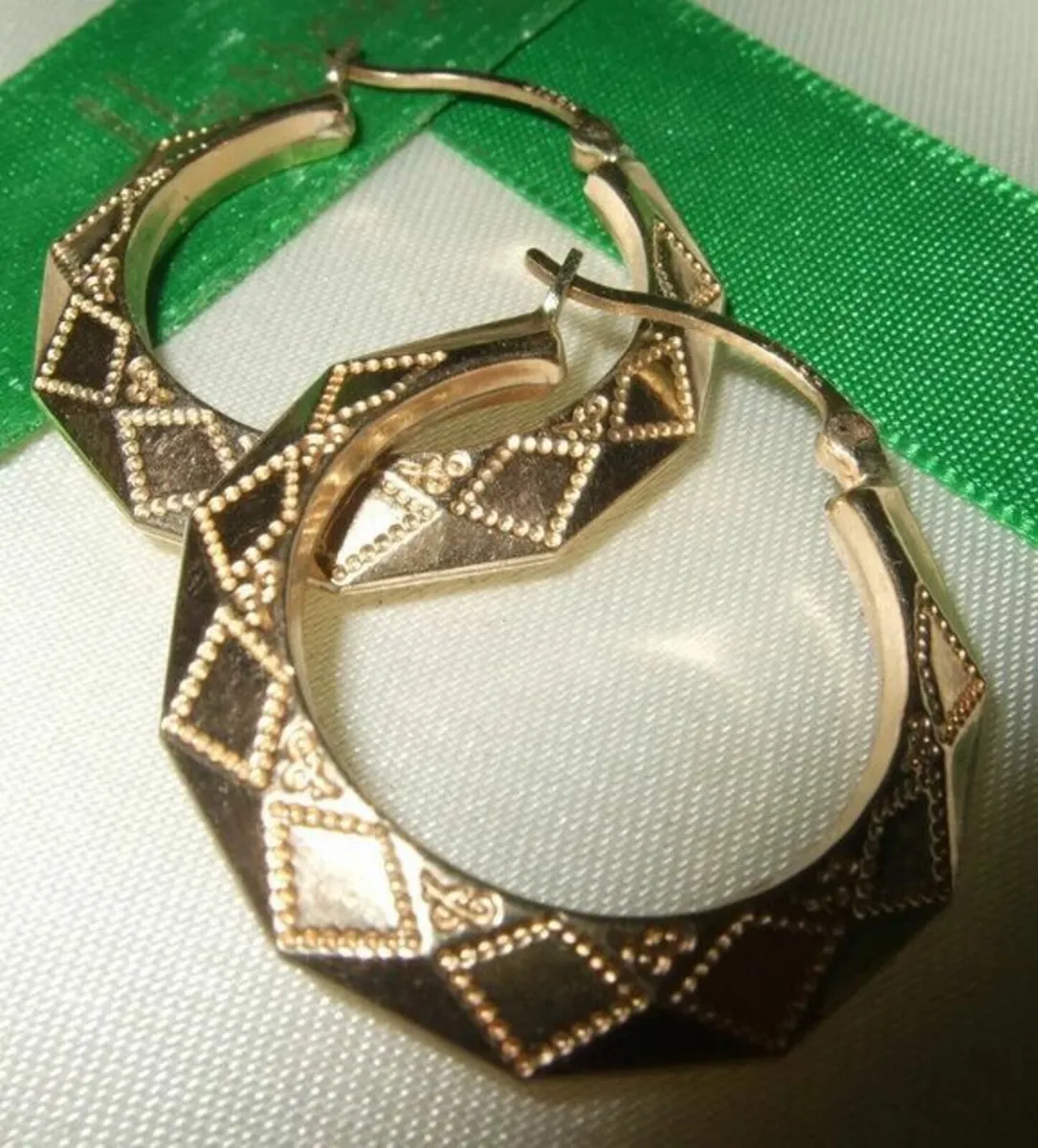 Vintage 9ct Gold Earrings - Image 4