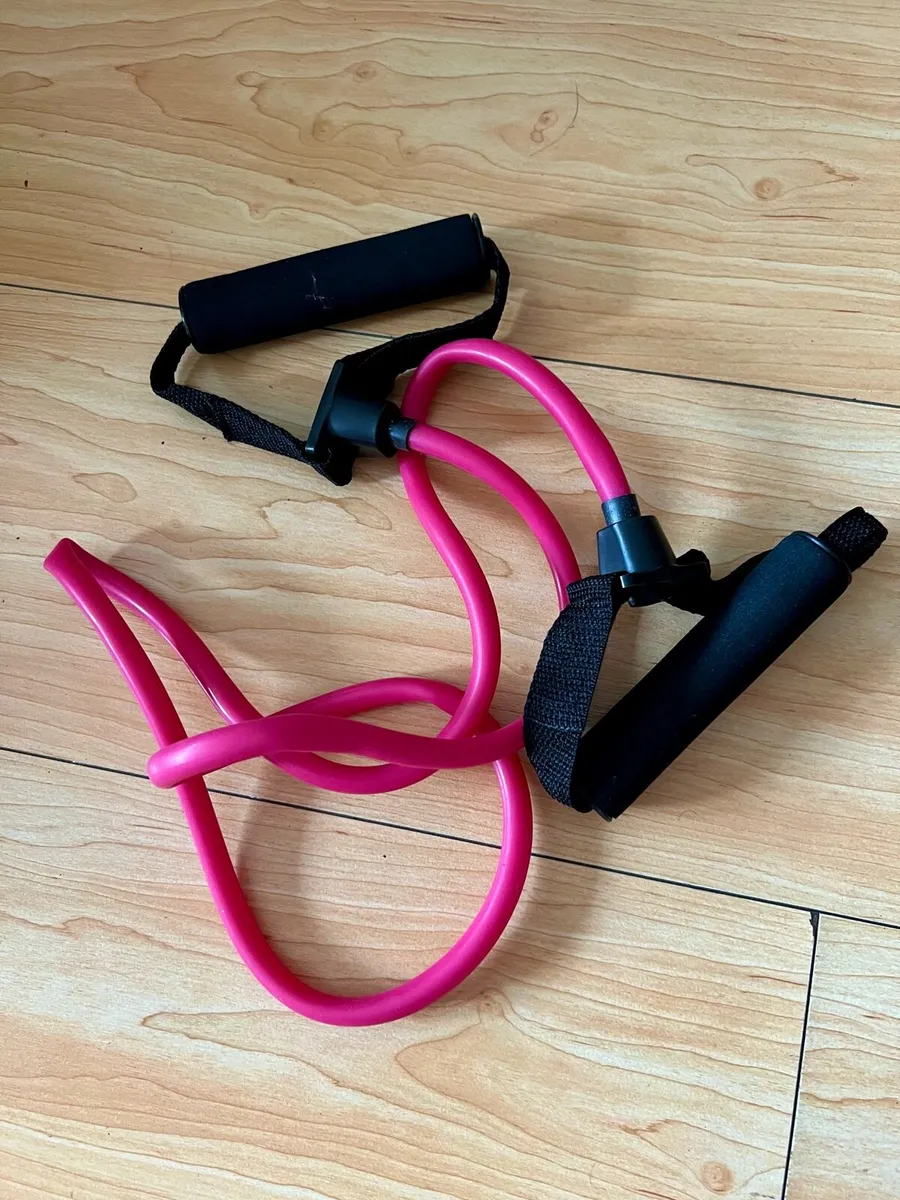 SKIPPING ROPE - Image 1