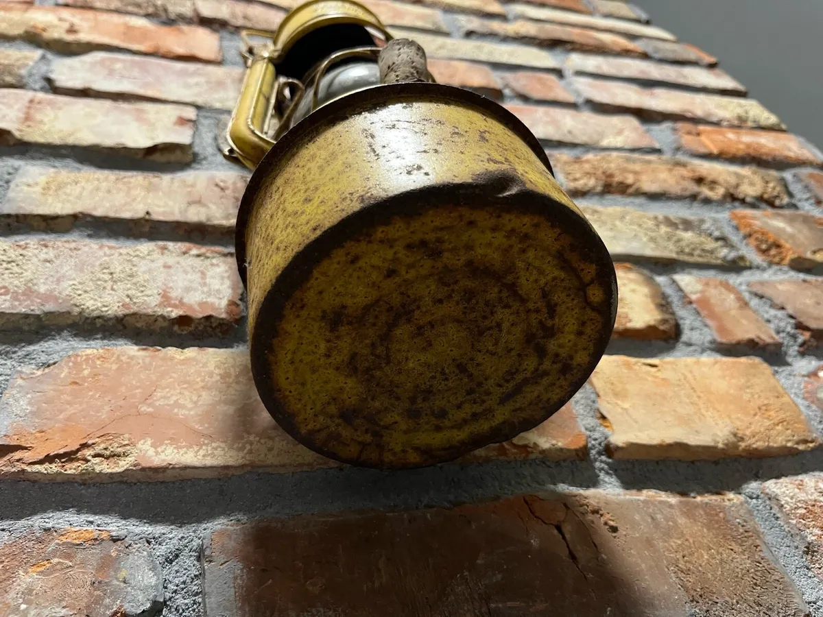 Vintage oil lamp - Image 4