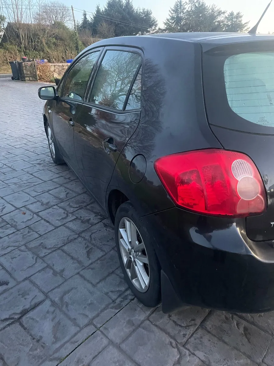 Toyota Auris 2009 - Image 4