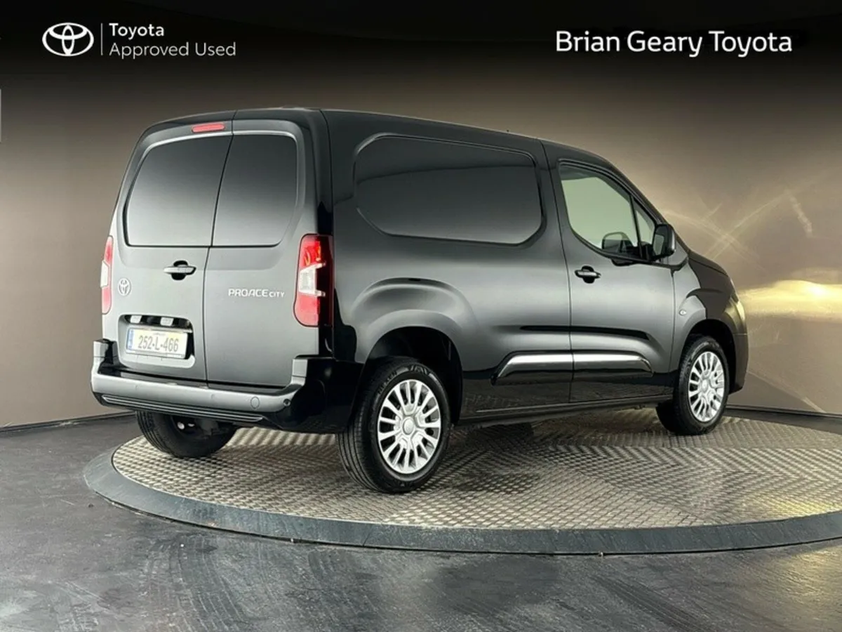 Toyota Proace City CITY 1.5 GX SWB 1000KG - Image 2