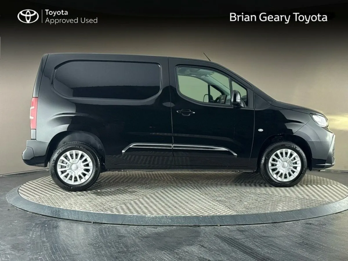 Toyota Proace City CITY 1.5 GX SWB 1000KG - Image 3