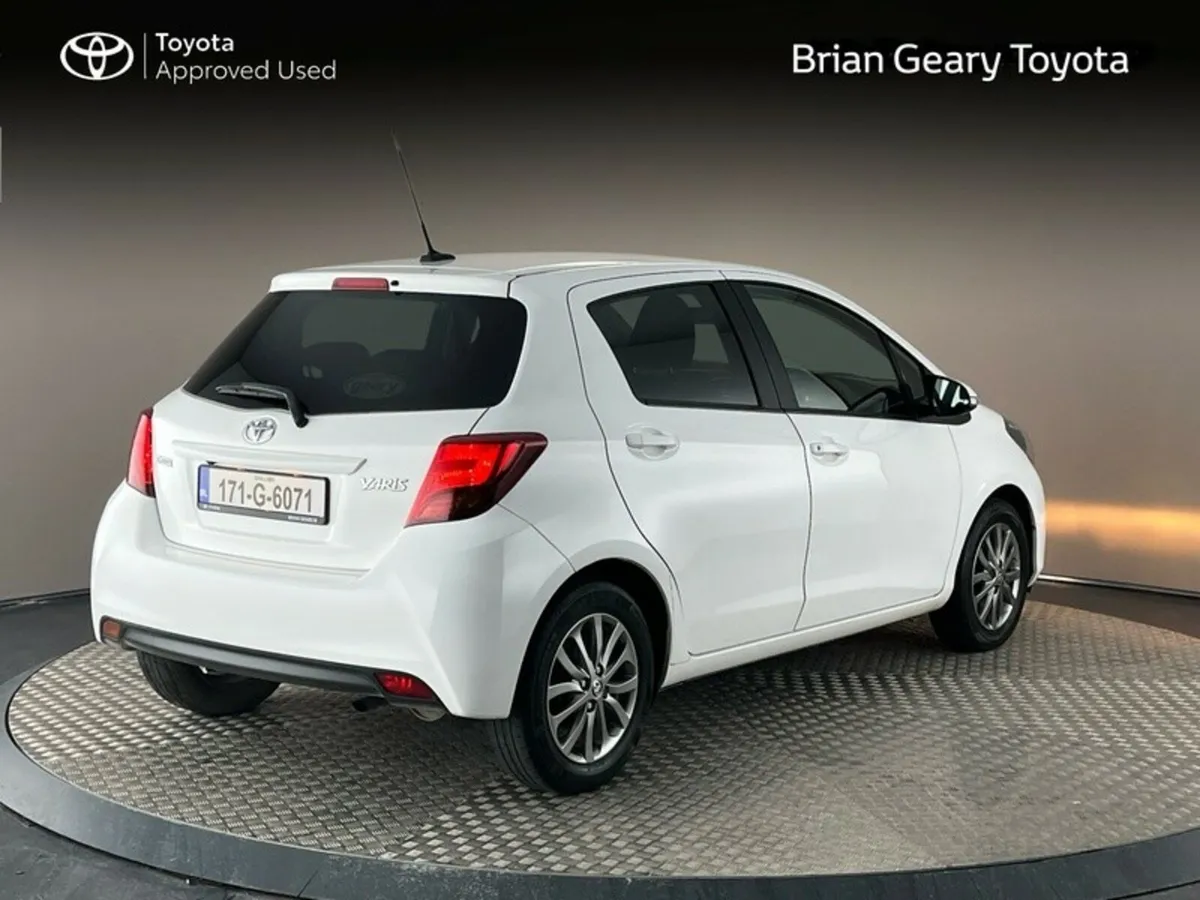 Toyota Yaris 1.0 VVTI ICON - Image 2