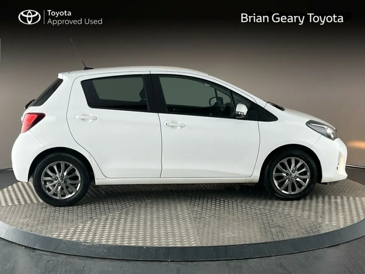 Toyota Yaris 1.0 VVTI ICON - Image 3