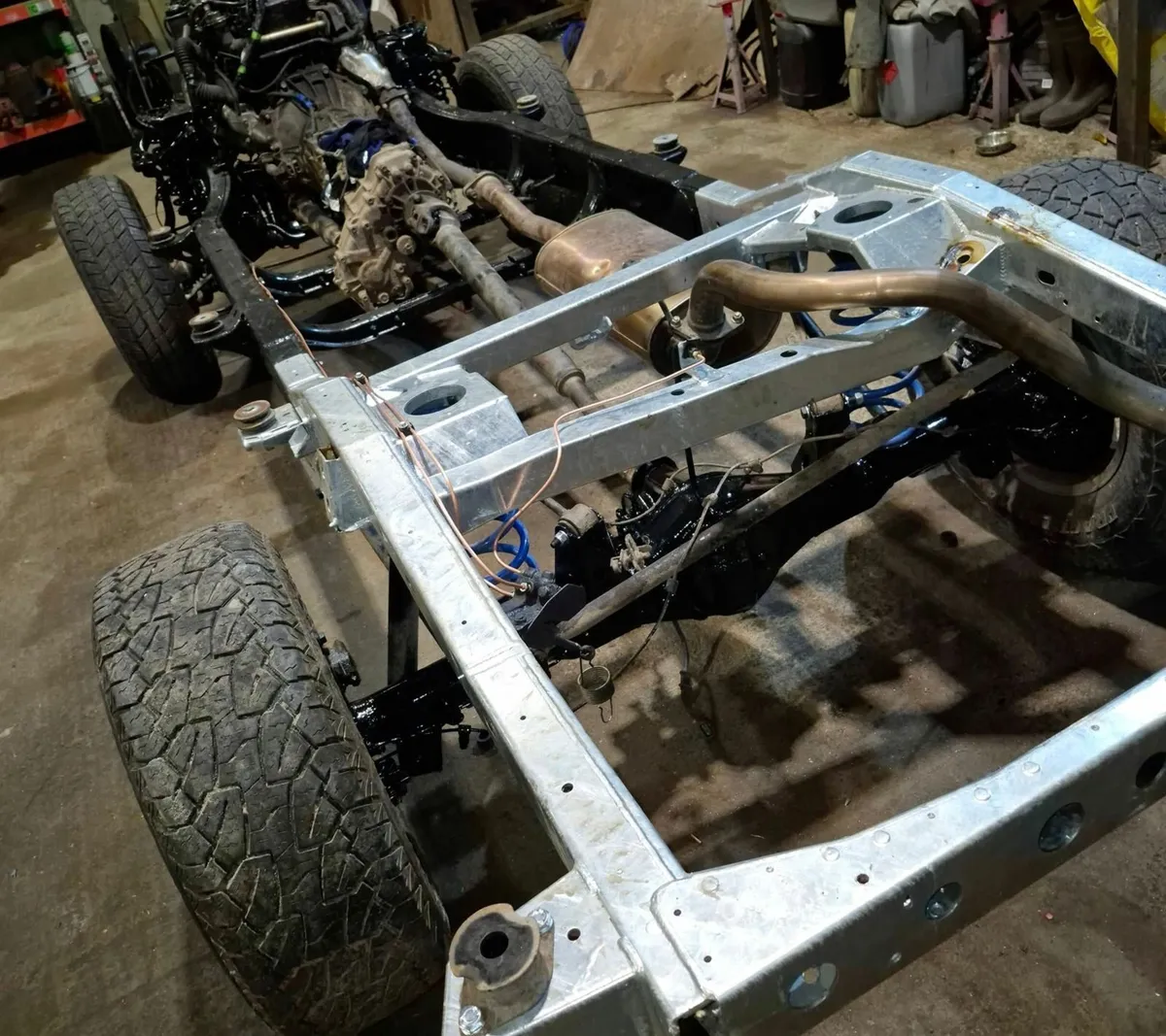 Landcruiser and Hilux Chassis - Image 2