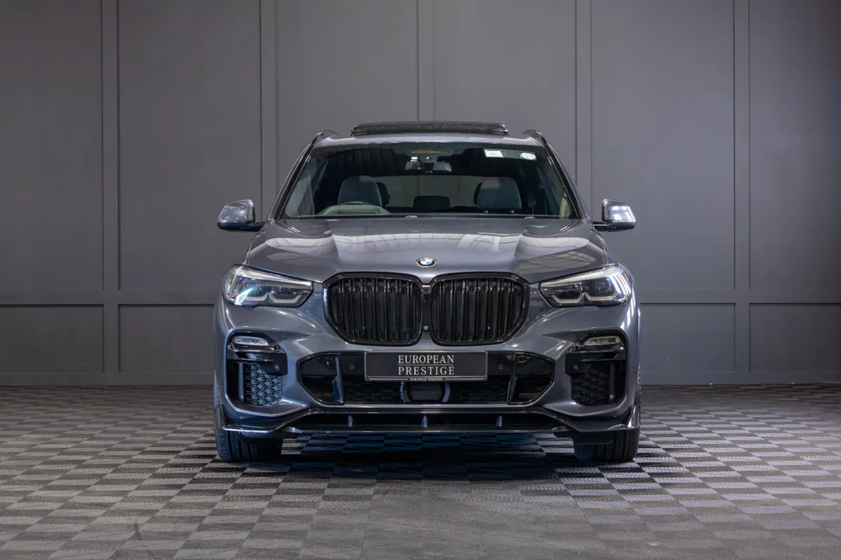 202 BMW X5 X-Drive 45e M-Sport - Image 2