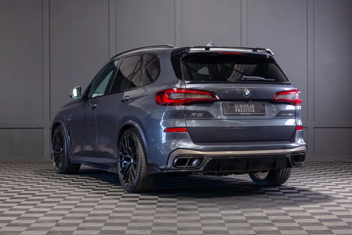 202 BMW X5 X-Drive 45e M-Sport - Image 4