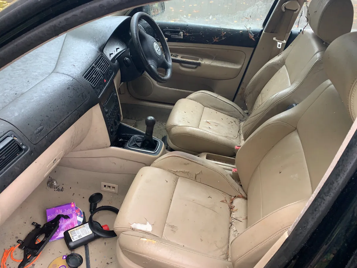 Volkswagen Golf 2003SOLD AS SEEN - Image 4