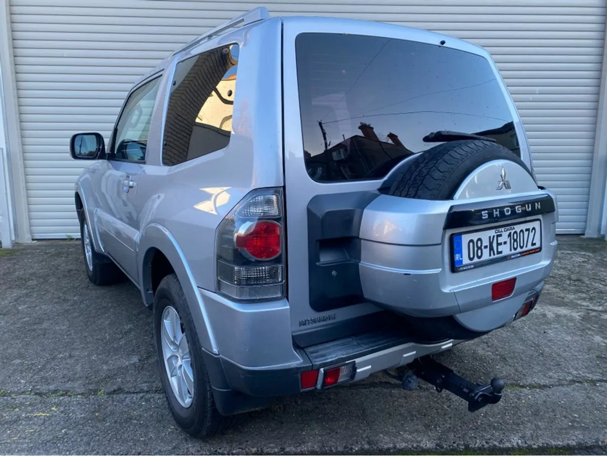 Mitsubishi Pajero Shogun SWB 3.2 Auto Commercial@ - Image 4