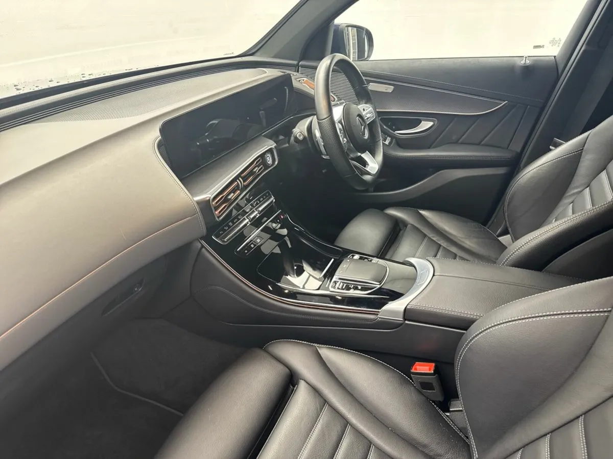 Mercedes-Benz EQC 400 4MATIC AMG *BLACK FRIDAY FLA - Image 4