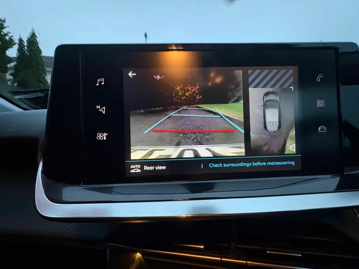 Peugeot e208 2022 - Image 4