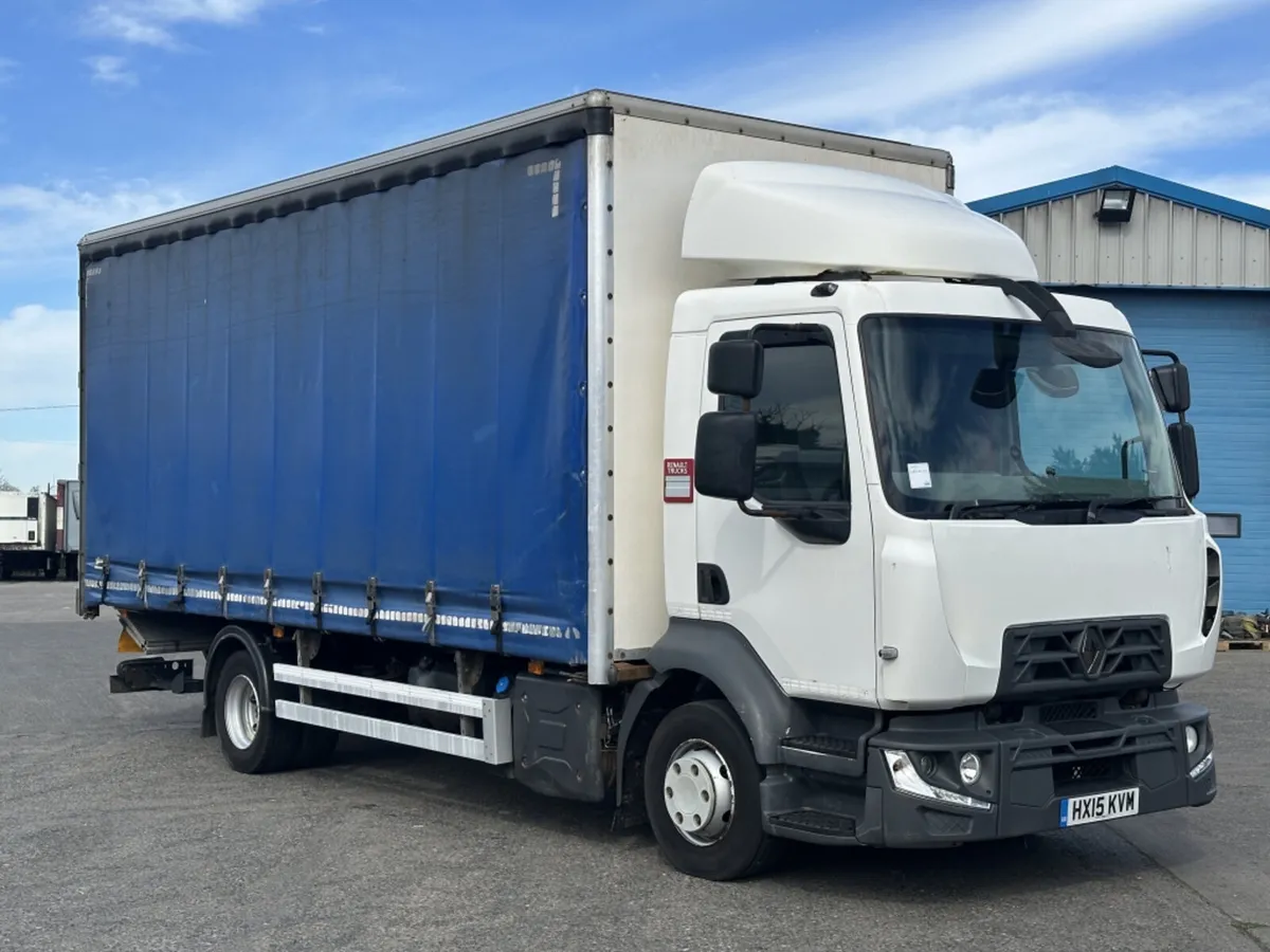 2015 (15) RENAULT D10 10 TON CURTAINSIDER - Image 1