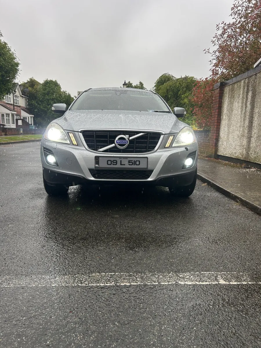 volvo xc60 - Image 1