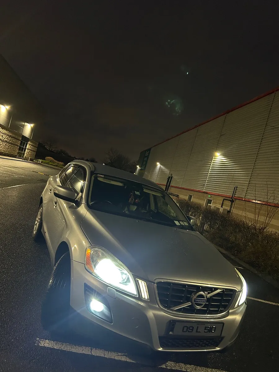 volvo xc60 - Image 2