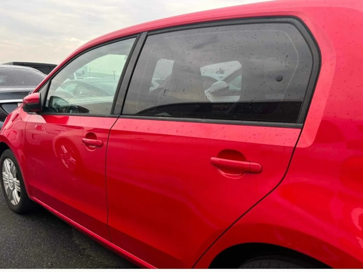 Volkswagen up! AUTOMATIC 1.0L - Image 4
