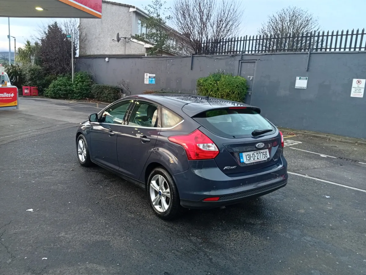 Ford Focus 2013 zetec - Image 4