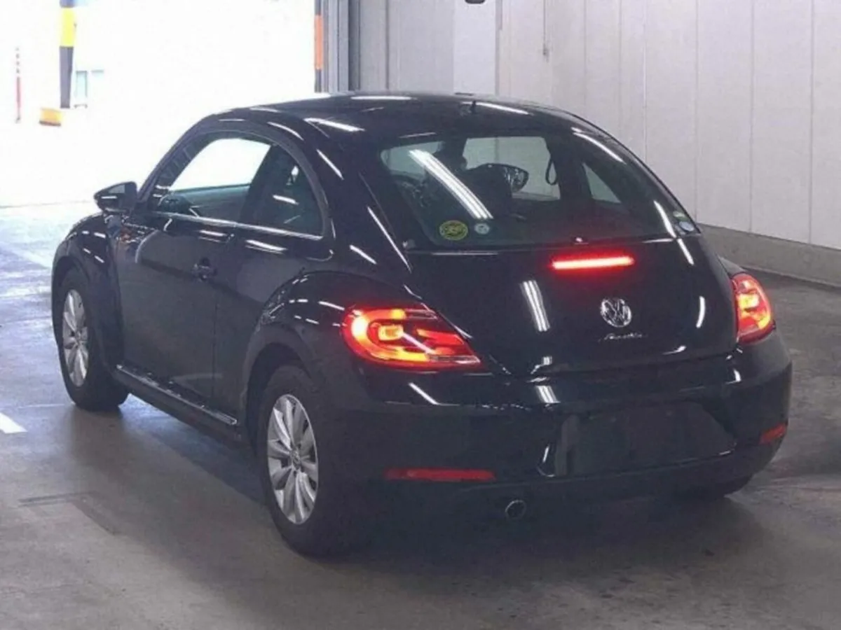 Volkswagen Beetle DESIGN EDITION - FACTORY ALLOYS - Image 2