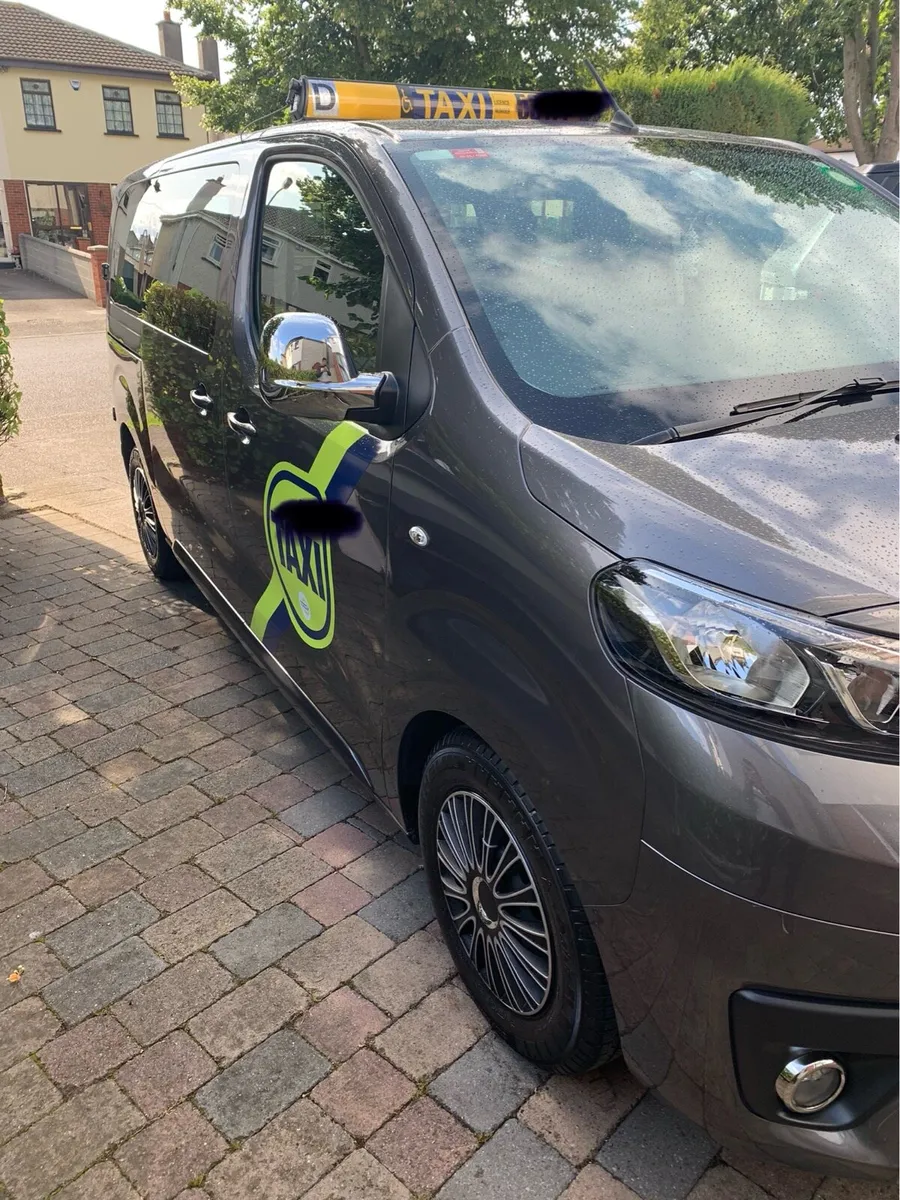 Toyota Proace Wheelchair Taxi - Image 3