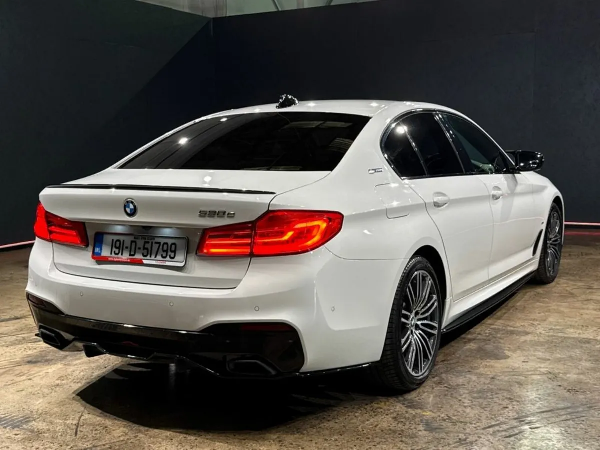 BMW 5-Series 530 E G30 M Sport 4DR AutO - CRUISE C - Image 4