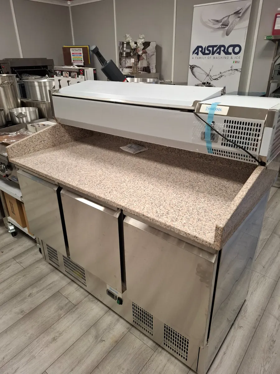 Granite Top Pizza Prep Counter With Cold Topper - Image 2