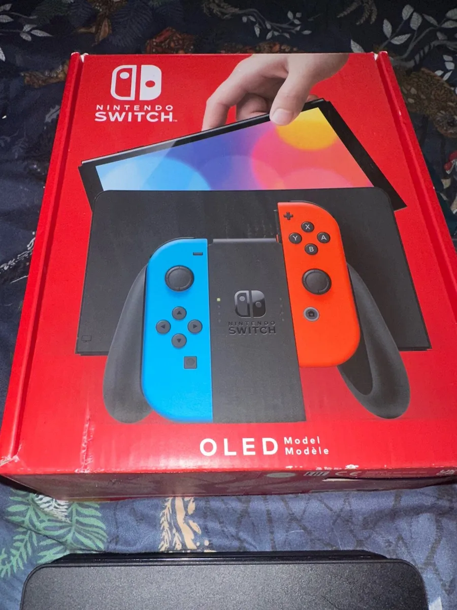 Nintendo Switch OLED - Image 1