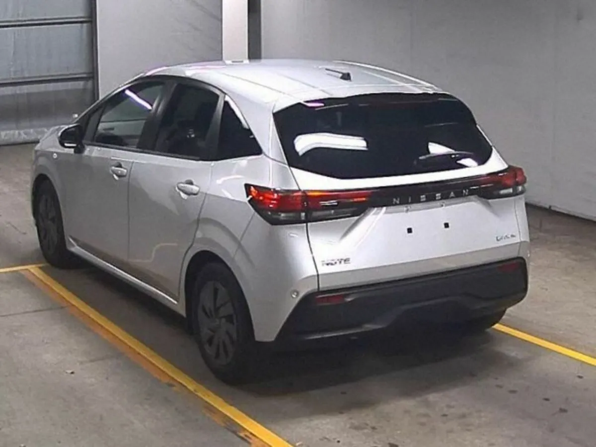 Nissan Note 1.2 AUTOMATIC HYBRID - Image 2