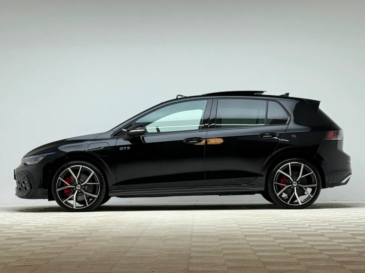 Volkswagen Golf GTE DSG - Image 4