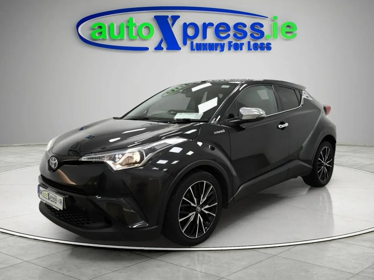 Toyota C-HR 1.8 Excel CVT Automatic, Reversing cam - Image 3