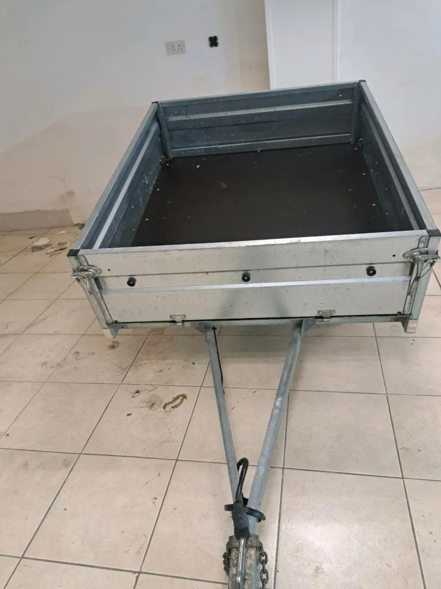 Car trailer for sale - Image 1