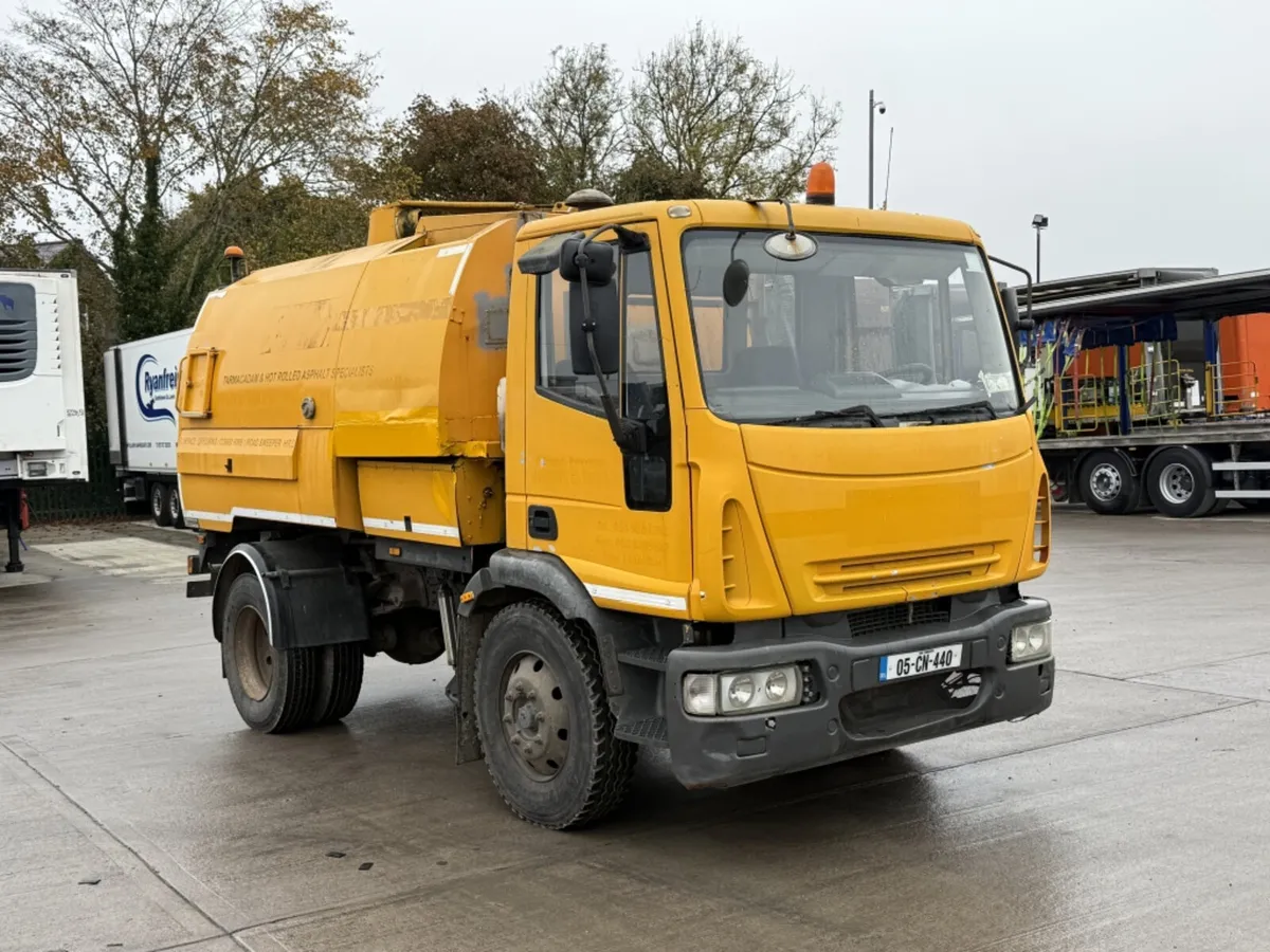 2005 IVECO EUROCARGO ROAD SEEPER - Image 1