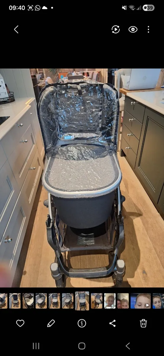 Uppa Baby Vista travel bundle - Image 3