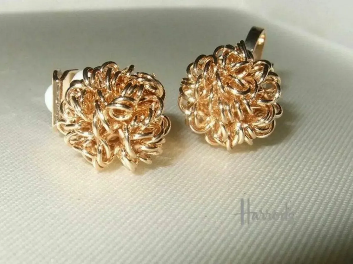 Vintage Harrods Clip-On Earrings - Image 4