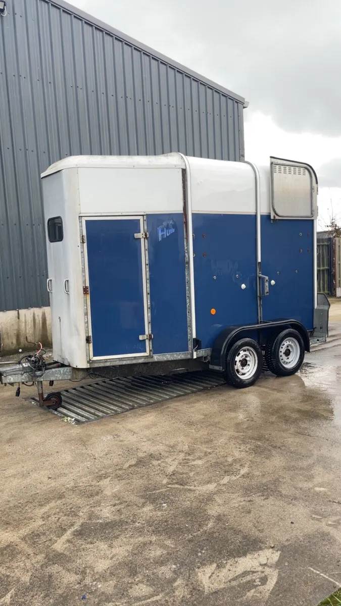 505 Horsebox - Image 2