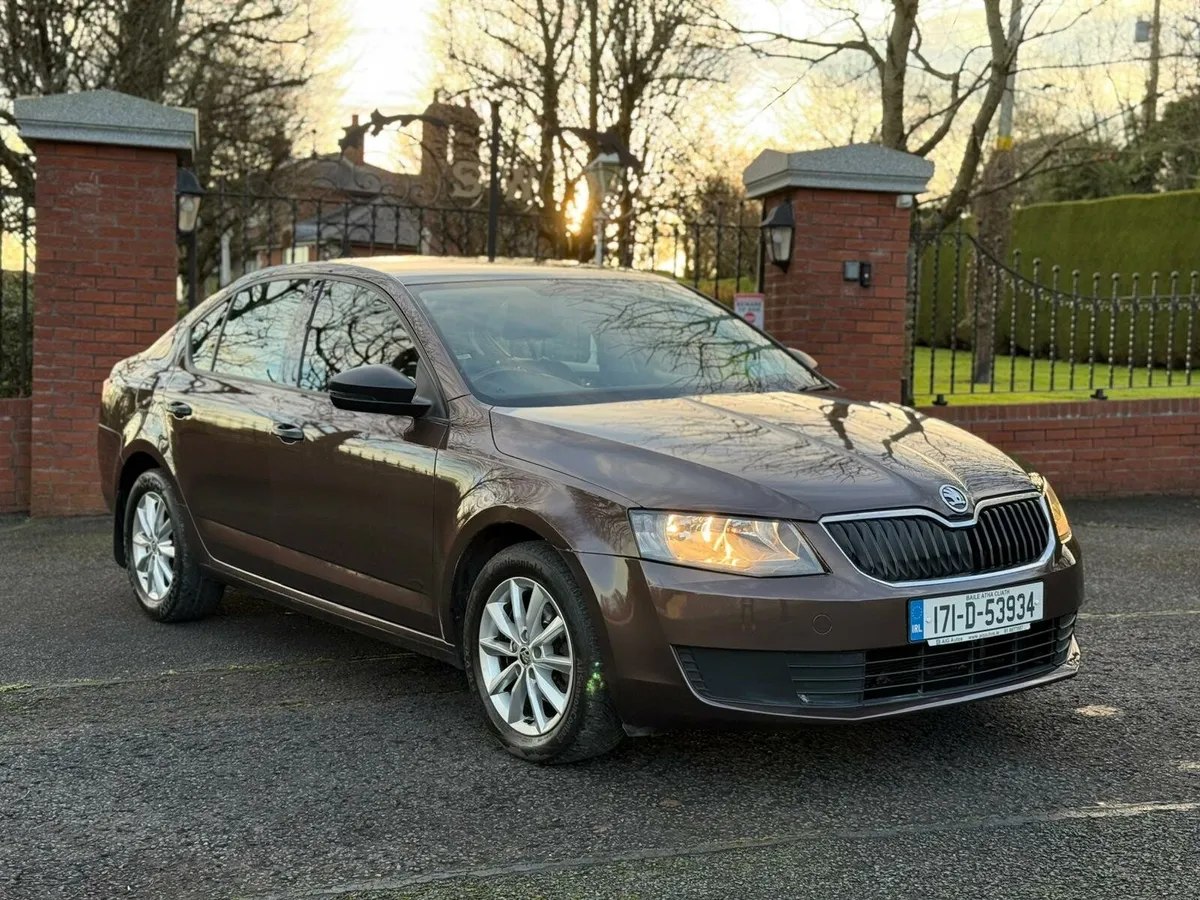 2017 Skoda Octavia Automatic - Image 1