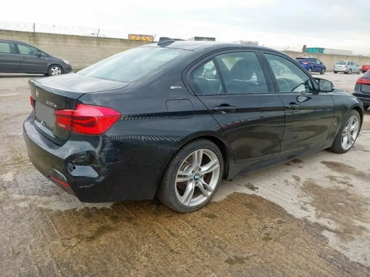 2017 BMW F30 330e SPORT 3 Series FOR PARTS - Image 4