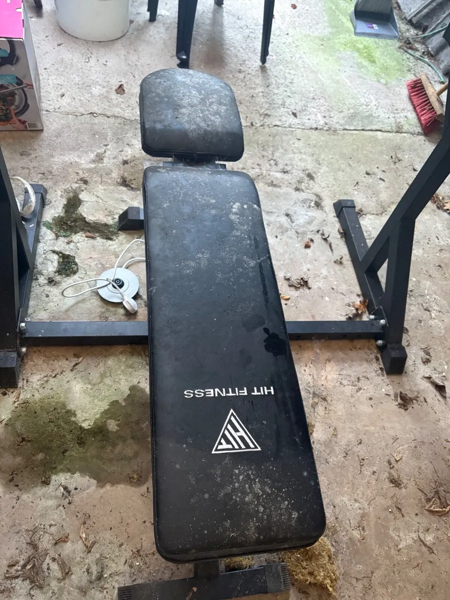 Gym Equipment - Olympic bar bell, bench, rack - Image 4