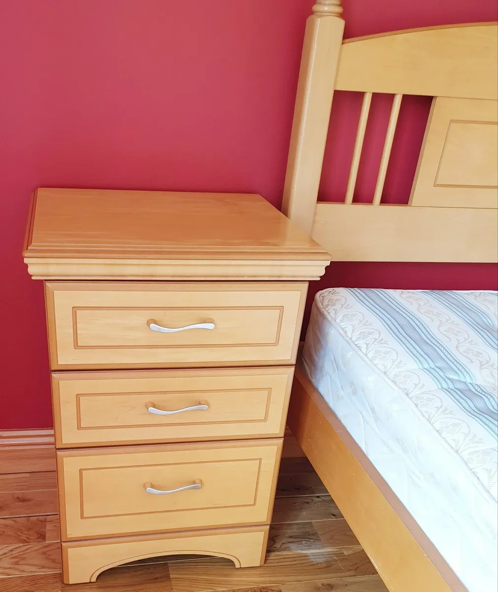 Complete rossmore bedroom furniture set - Image 3