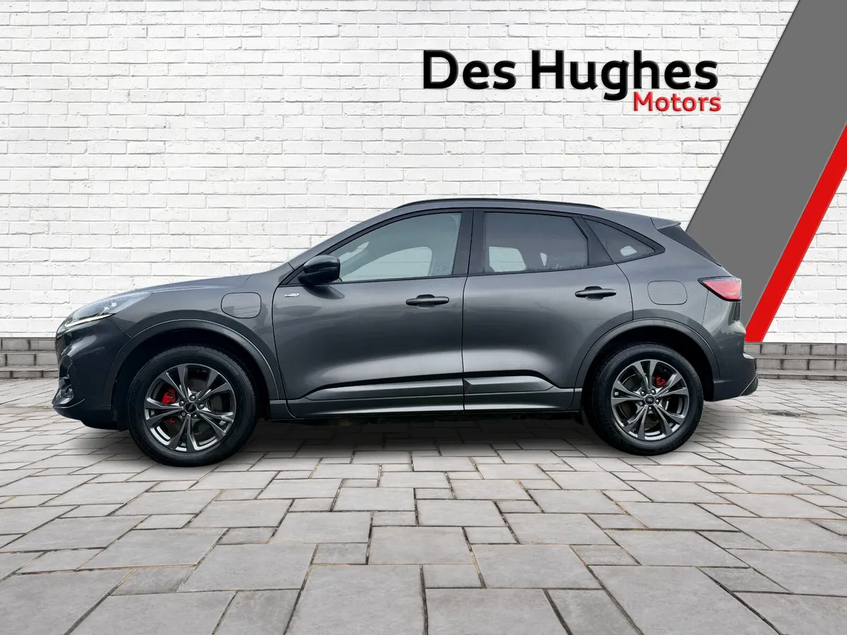 Ford Kuga 2023 St-Line Phev 225bhp Automatic - Image 4