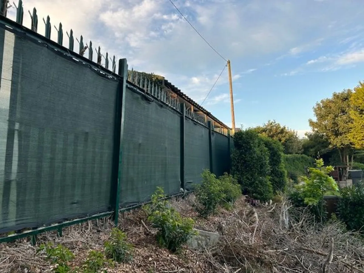 Screens for Harris Scaffold Mesh Garden fencing - Image 2