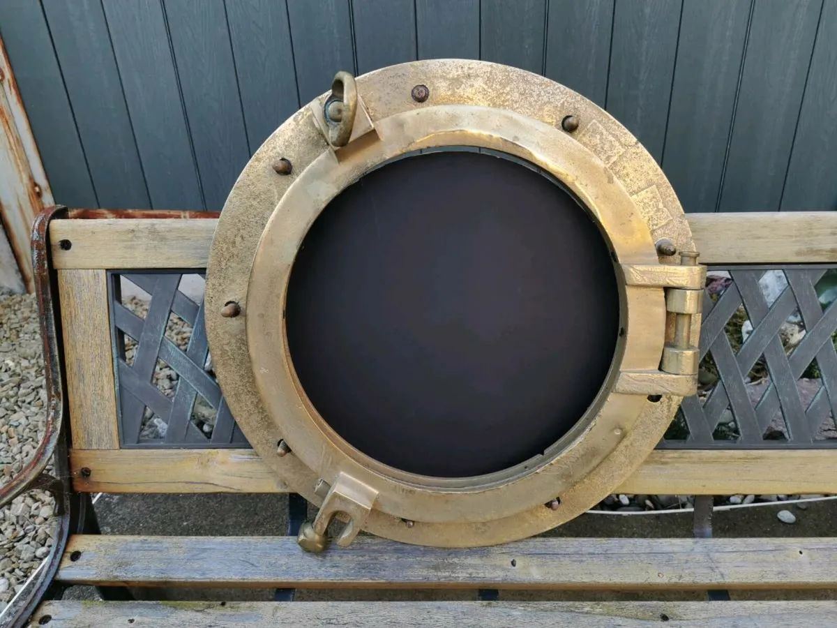 Collectors Antique large brass porthole - Image 1