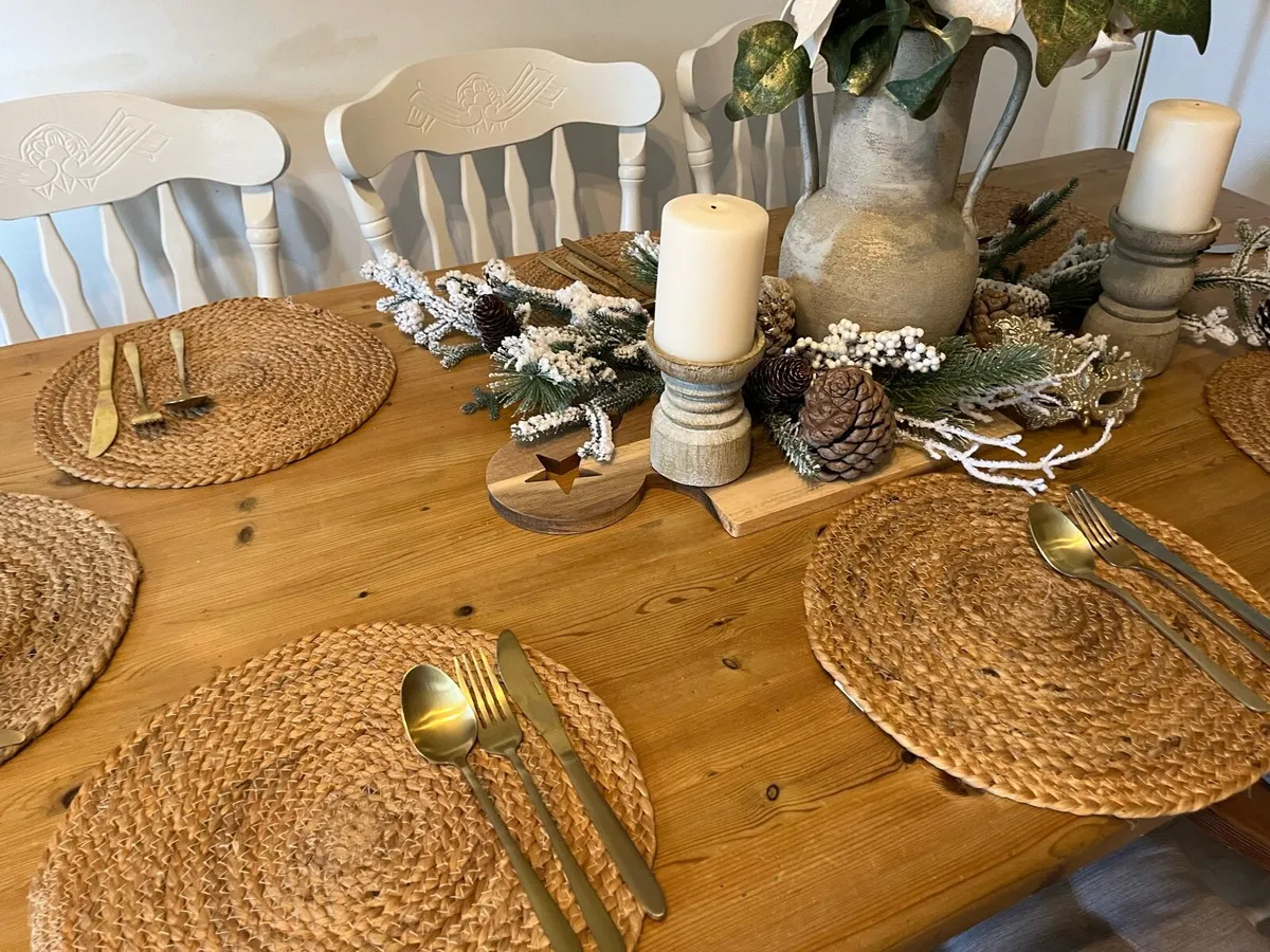 Farmhouse table and 8 chairs - Image 4