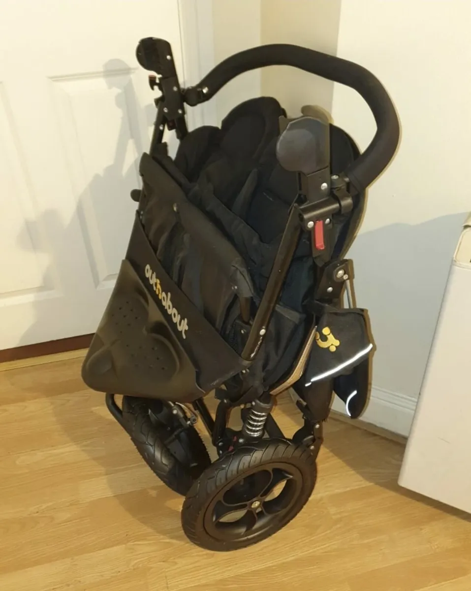 Out N About Double stroller - Image 2