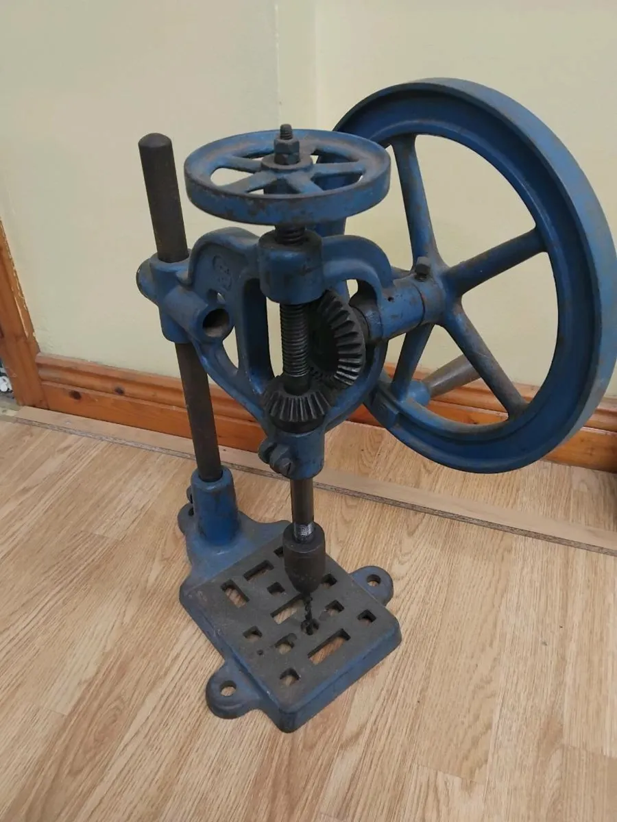 Manuel drill - Image 1