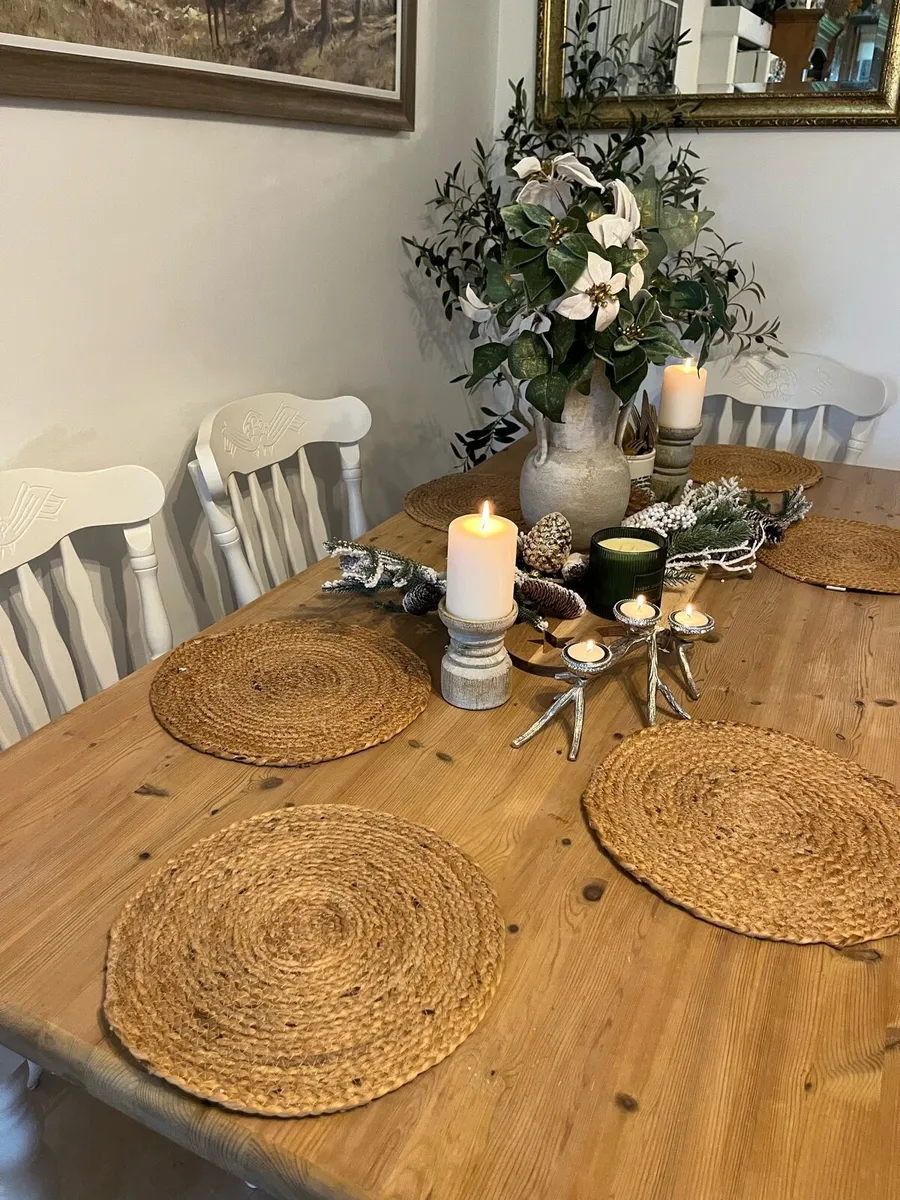 Farmhouse table and 6 chairs - Image 2