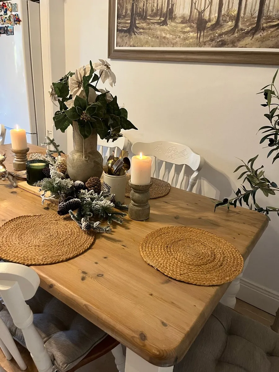 Farmhouse table and 6 chairs - Image 3