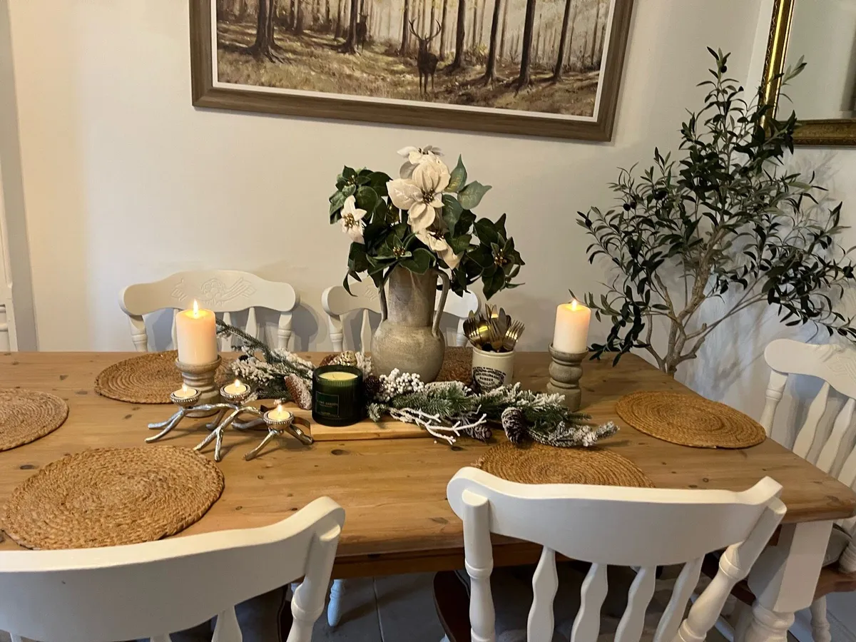 Farmhouse table and 6 chairs - Image 4