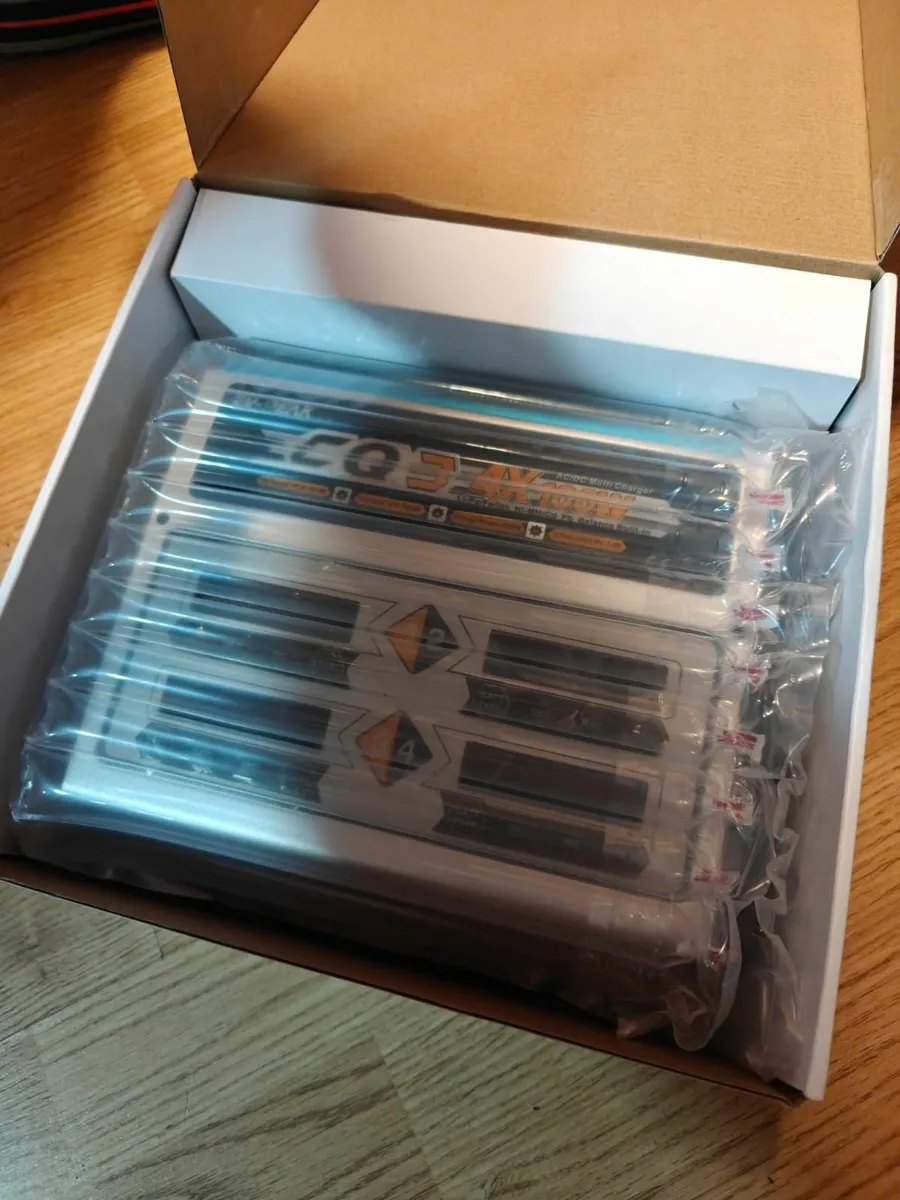 Brand New in box  EV-PEAK CQ3 100W 10A 1-6S Batter - Image 3