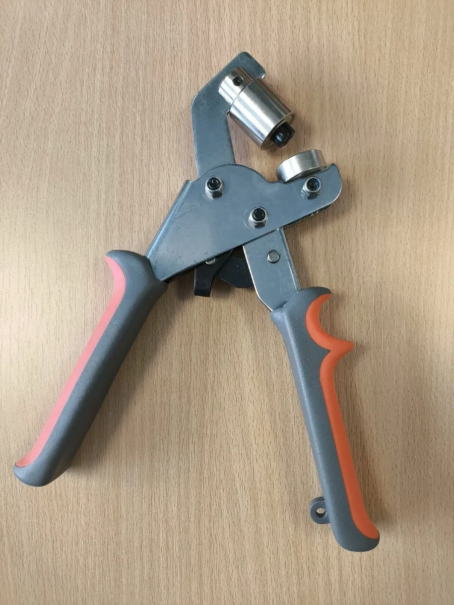 Grommet Eyelet Pliers works only with 10mm eyelets - Image 4